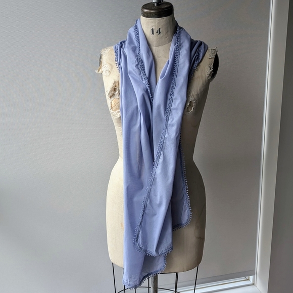 Lavender Cotton Scarf with Lace/Bobble Trim - Picture 2 of 3